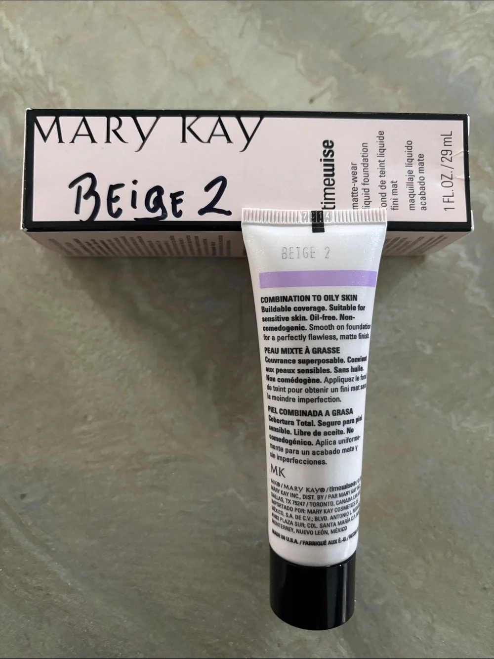 Mary Kay Beige 2 Matte-Wear Liquid Foundation for Combi To Oily Skin / New